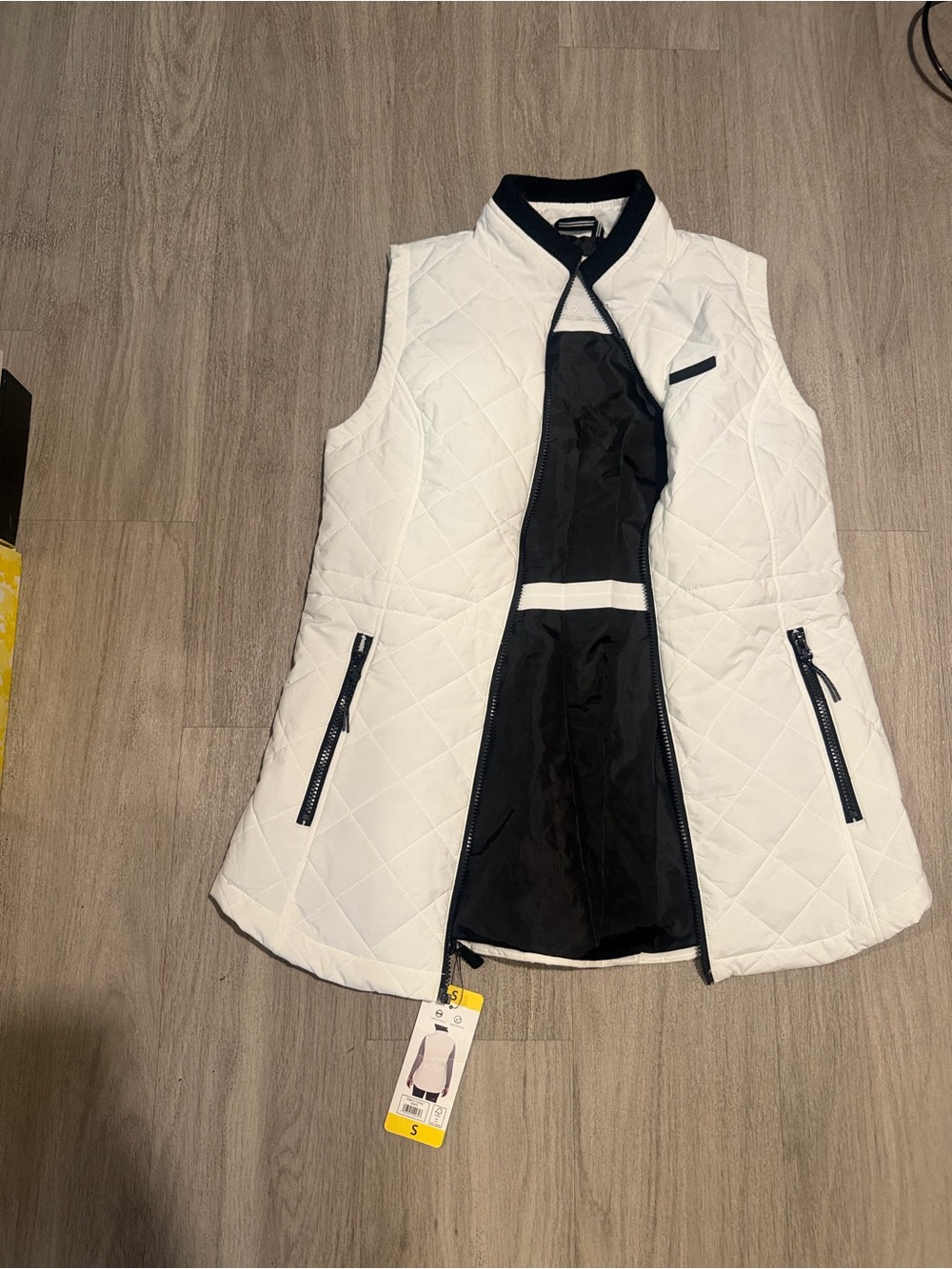Nautica White Quilted Vest with Black Trim new S